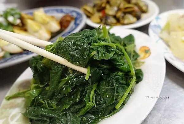 北投牛肉麵老店【粟家牛肉麵 總店】在地人推薦的好味道 北投牛肉麵老店【粟家牛肉麵 總店】在地人推薦的好味道