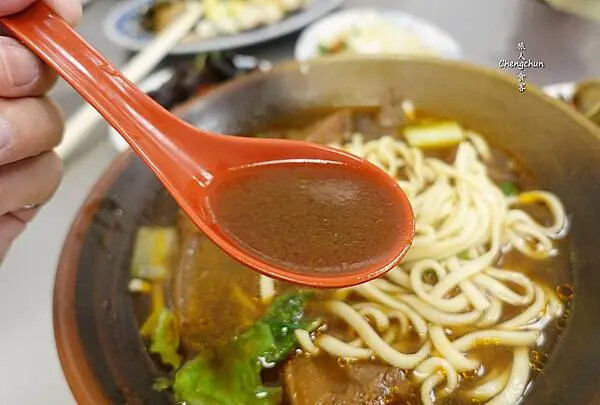 北投牛肉麵老店【粟家牛肉麵 總店】在地人推薦的好味道 北投牛肉麵老店【粟家牛肉麵 總店】在地人推薦的好味道