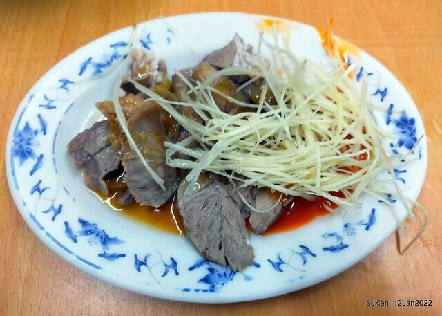 「簡記排骨酥麵」(Short Rib Crisp soup & rice noodle soup), Taipei, Taiwan, SJKen, Jan 12, 2022.