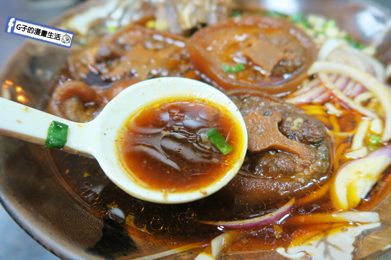 石牌捷運牛肉麵-牛董牛肉麵.牛尾巴麵.丁骨牛小排麵.台北牛肉麵節.米其林評鑑.