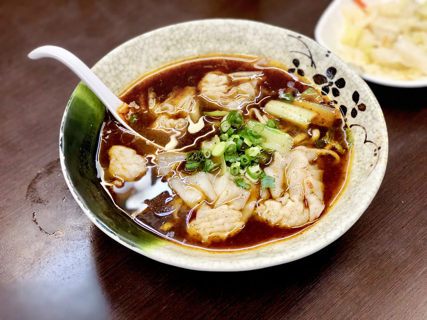 [台北大安] 志明牛肉拉麵消夜場居然也能吃到醇厚有香氣的紅燒牛肉麵 / 東區 / 216巷