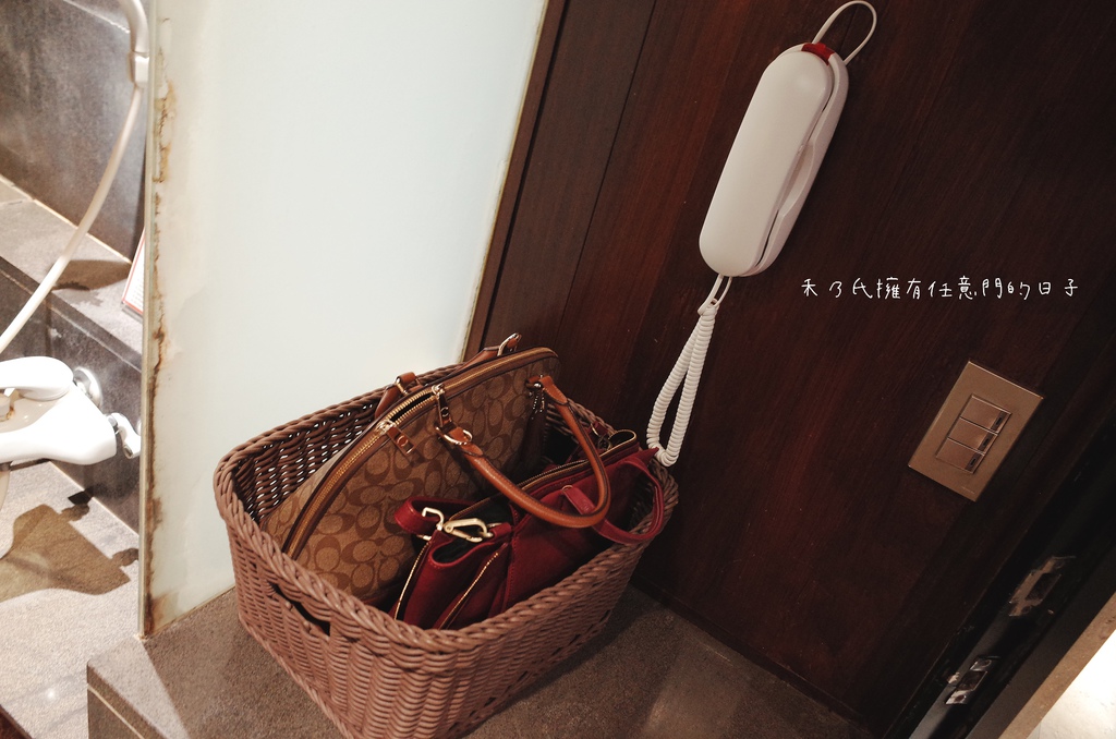 17-11-24-19-21-31-763_deco.jpg 17-11-24-19-21-31-763_deco.jpg