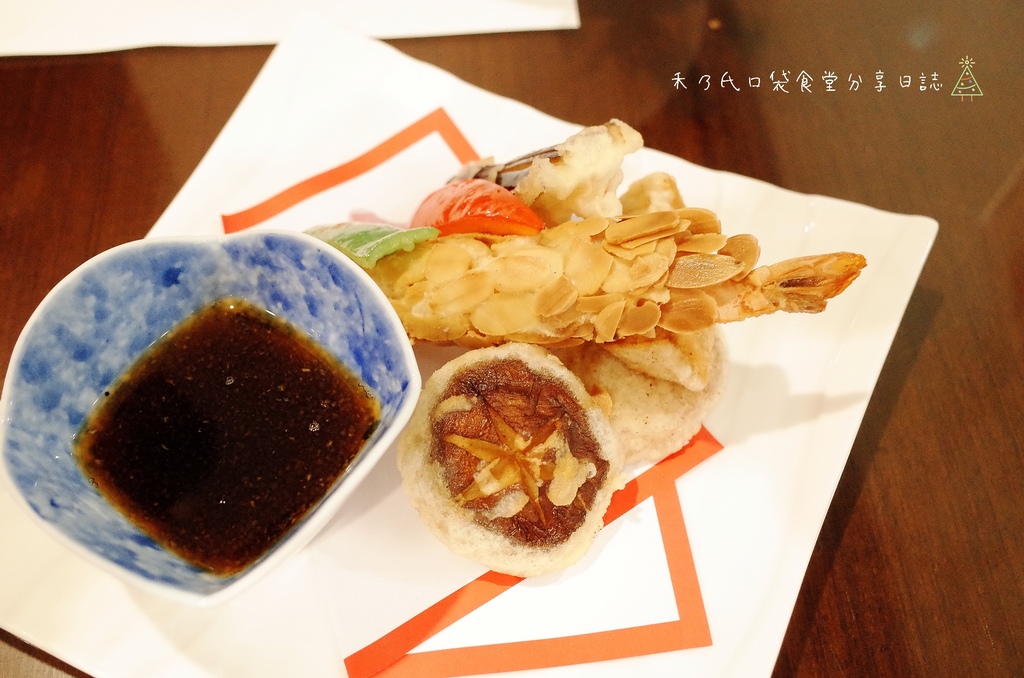 17-11-24-21-38-06-803_deco.jpg 17-11-24-21-38-06-803_deco.jpg