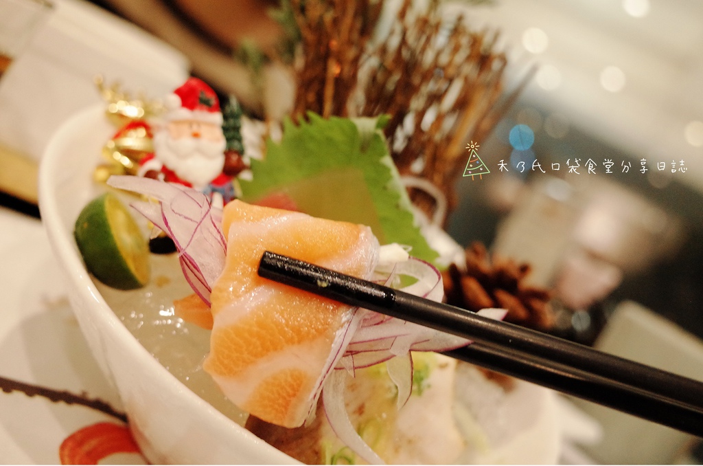 17-11-23-14-51-33-449_deco.jpg 17-11-23-14-51-33-449_deco.jpg