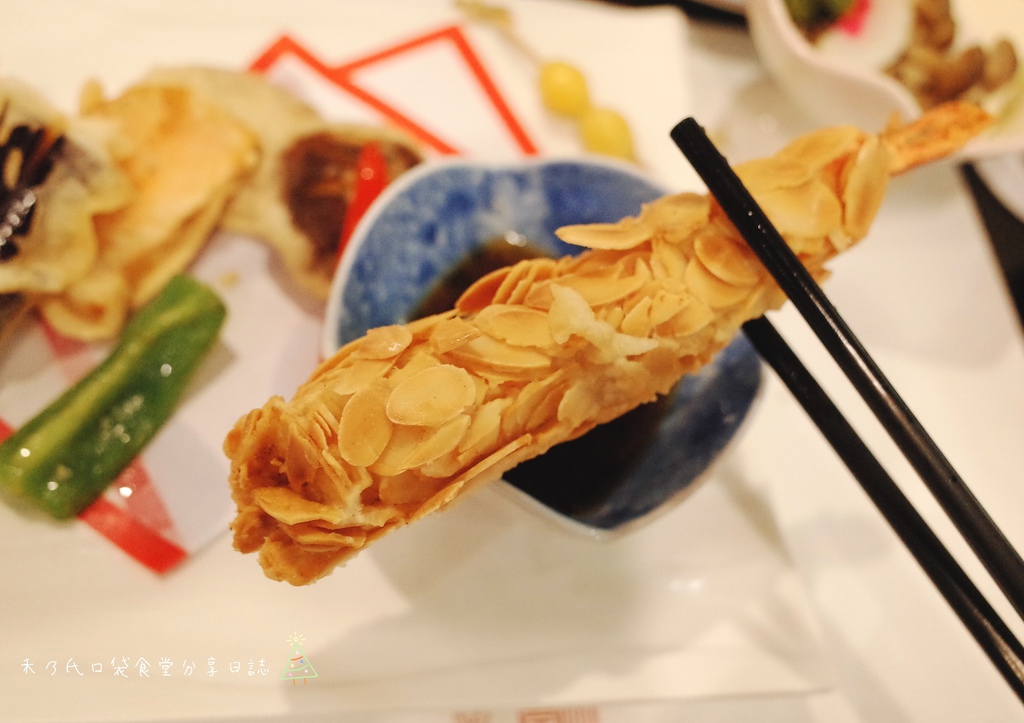 17-11-23-15-00-32-176_deco.jpg 17-11-23-15-00-32-176_deco.jpg