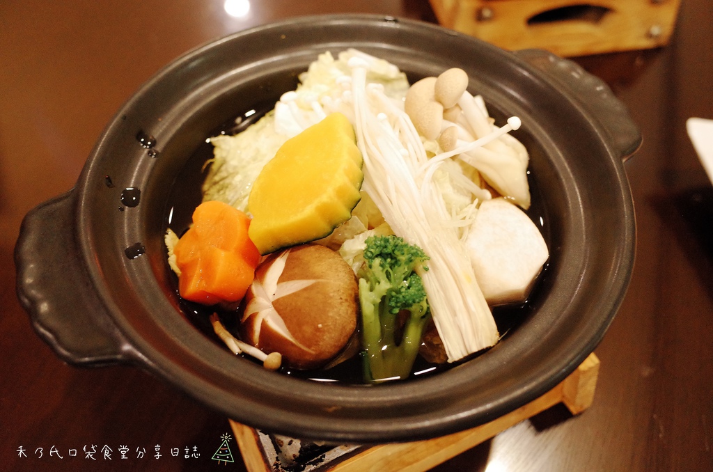 17-11-24-00-46-23-539_deco.jpg 17-11-24-00-46-23-539_deco.jpg