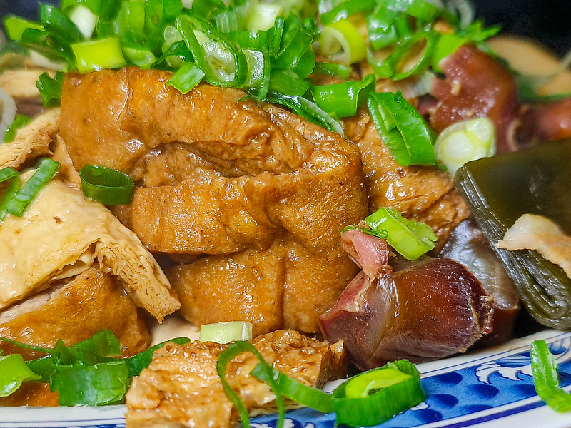港傳奇「北大荒」巨無霸水餃老滷味!上班族宵夜必訪,排隊也值得的雙重美味~