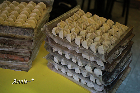 【挑剔味蕾】臺北南港。美食沙漠南港中的大顆水餃─北大荒