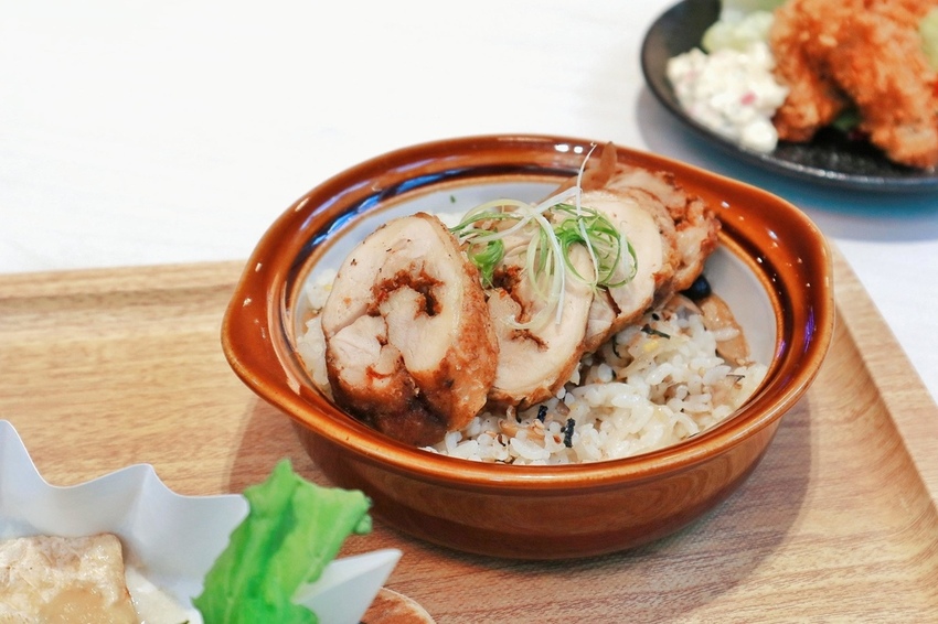 Royal Host 樂雅樂家庭餐廳