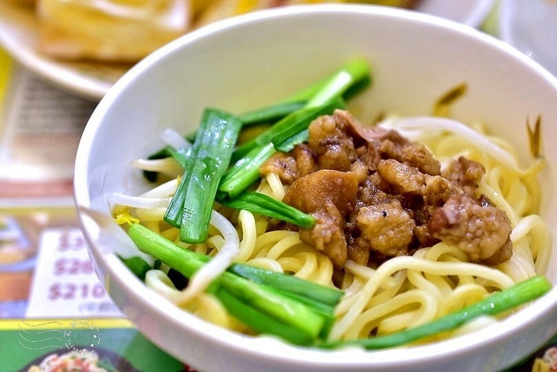 懷念的平價牛排:【貴族世家】昆陽店,鮮饌館、沙拉吧吃到飽