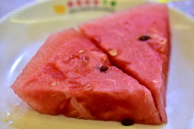 懷念的平價牛排:【貴族世家】昆陽店,鮮饌館、沙拉吧吃到飽