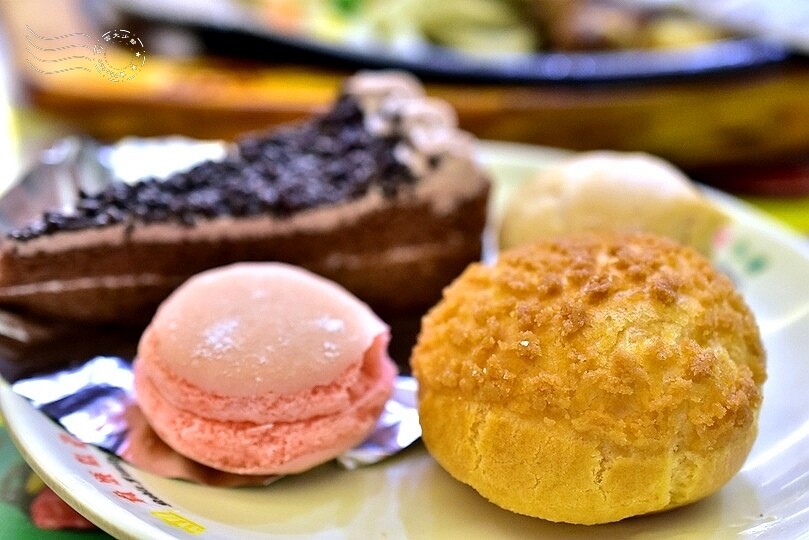 懷念的平價牛排:【貴族世家】昆陽店,鮮饌館、沙拉吧吃到飽