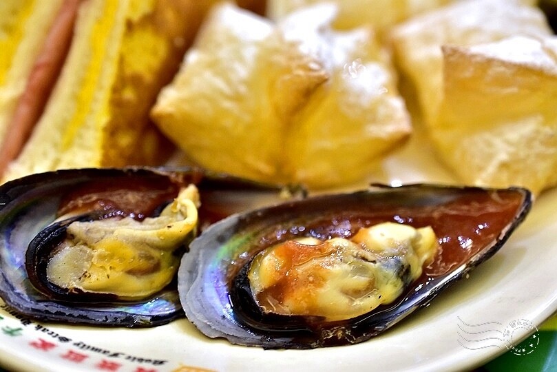 懷念的平價牛排:【貴族世家】昆陽店,鮮饌館、沙拉吧吃到飽