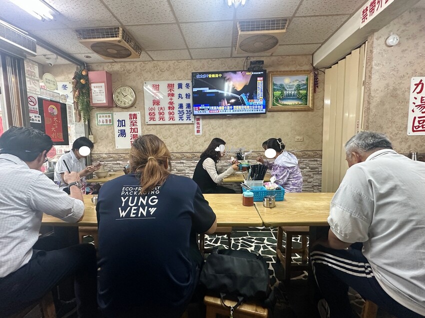 南港後山埤必吃美食！阿來甜不辣 南港甜不辣天花板，老饕才知道的加湯秘訣。