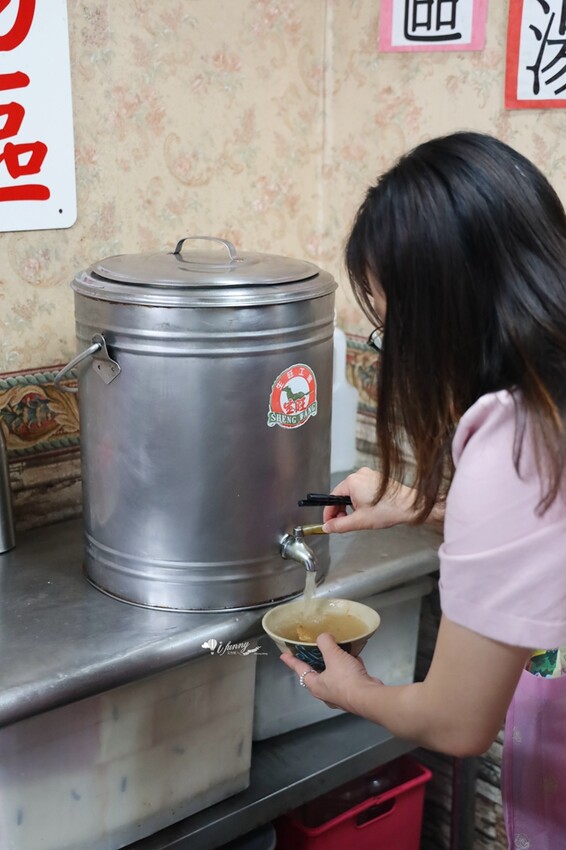 南港後山埤必吃美食！阿來甜不辣 南港甜不辣天花板，老饕才知道的加湯秘訣。