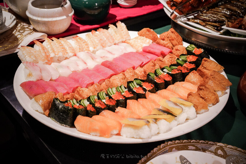 萬大蟹殼黃 X魔王 萬華人氣排隊酥餅店 一顆只要15元