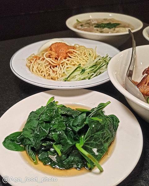 【台北萬華】西門麵店 ，油嫩豬腳，在地60年老店，西門町宵夜早餐，24小時營業，夜貓族、早起都吃得到，菜單