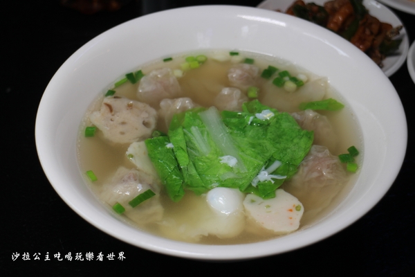 西門麵店(原：金西門麵店)：飄香一甲子萬華西門町美食『西門麵店』捷運西門站/紅樓後方/涼麵/古早味愛玉/超好吃蔬菜捲