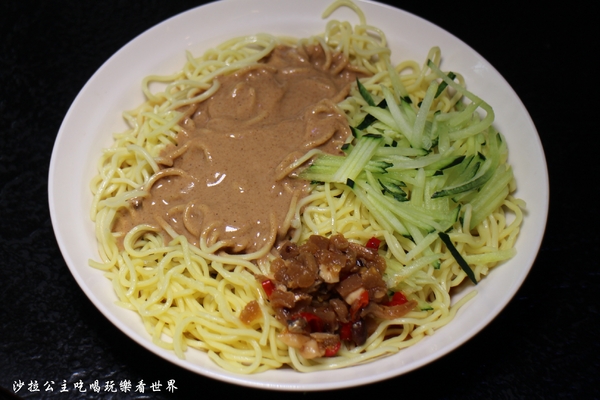 西門麵店(原：金西門麵店)：飄香一甲子萬華西門町美食『西門麵店』捷運西門站/紅樓後方/涼麵/古早味愛玉/超好吃蔬菜捲