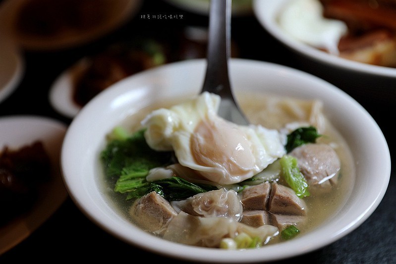 西門麵店極脆涼麵銷魂豬腳飯蛋包滷肉飯台北西門町美食084