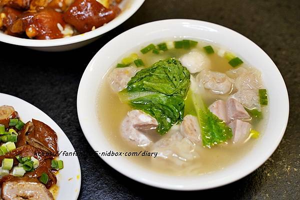 台北西門町【西門麵店】#銷魂豬腳飯 #菠蘿蛋黃酥 #古早味料理 #西門特色餐廳 #西門小吃 #西門美食 #捷運西門站 (18).JPG