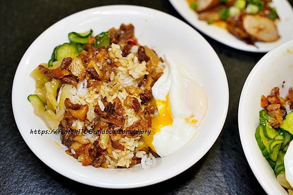 台北西門町【西門麵店】#銷魂豬腳飯 #菠蘿蛋黃酥 #古早味料理 #西門特色餐廳 #西門小吃 #西門美食 #捷運西門站 (15).JPG