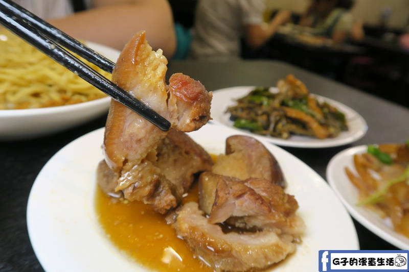 西門麵店/西門町 極脆涼麵 滷豬腳不油膩