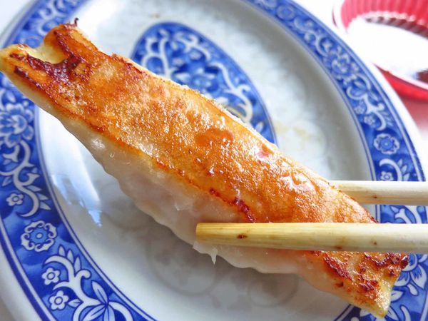 【台北美食】萬華佳佳香鍋貼-酥脆可口的美味鍋貼