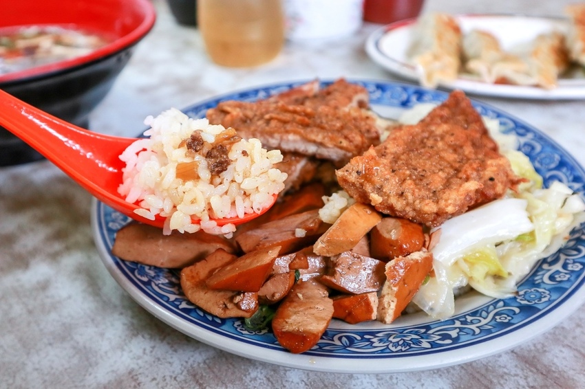 西門町小吃店小二