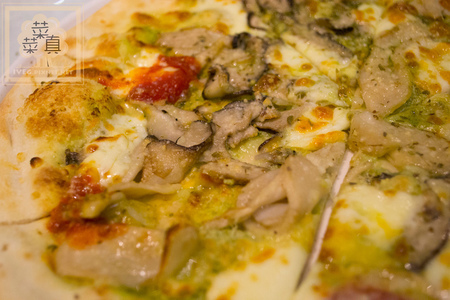 野菇總匯青醬比薩 野菇總匯青醬比薩