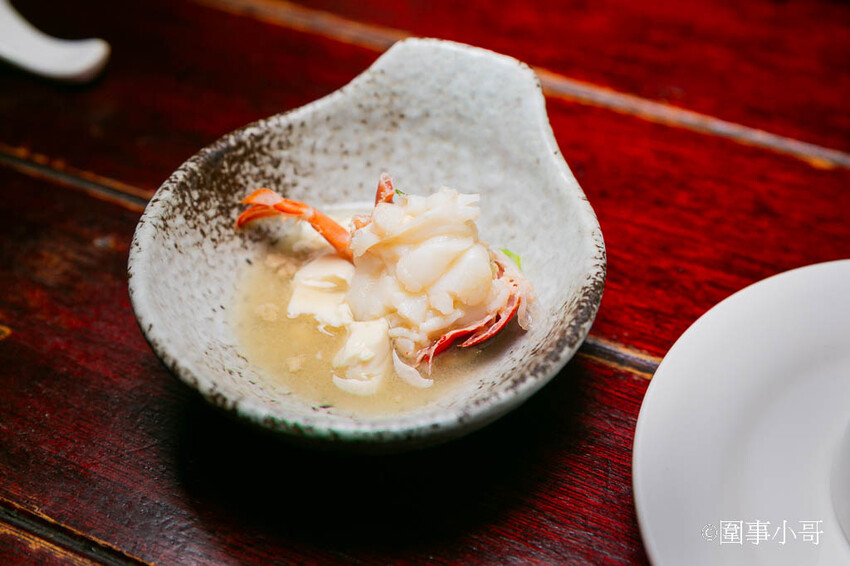 台北萬華美食-三十三間堂，在地最老字號的日式無菜單料理，食材新鮮料理手法細緻，餐點美味絕對值得一訪！啊對了老闆娘很熱情好相處喔～ @圍事小哥的幸福相框