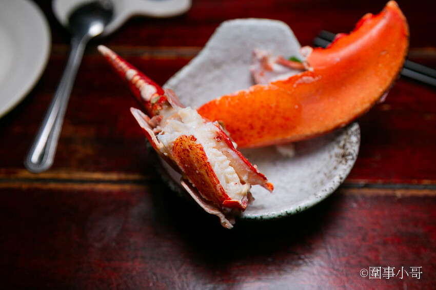 台北萬華美食-三十三間堂，在地最老字號的日式無菜單料理，食材新鮮料理手法細緻，餐點美味絕對值得一訪！啊對了老闆娘很熱情好相處喔～ @圍事小哥的幸福相框