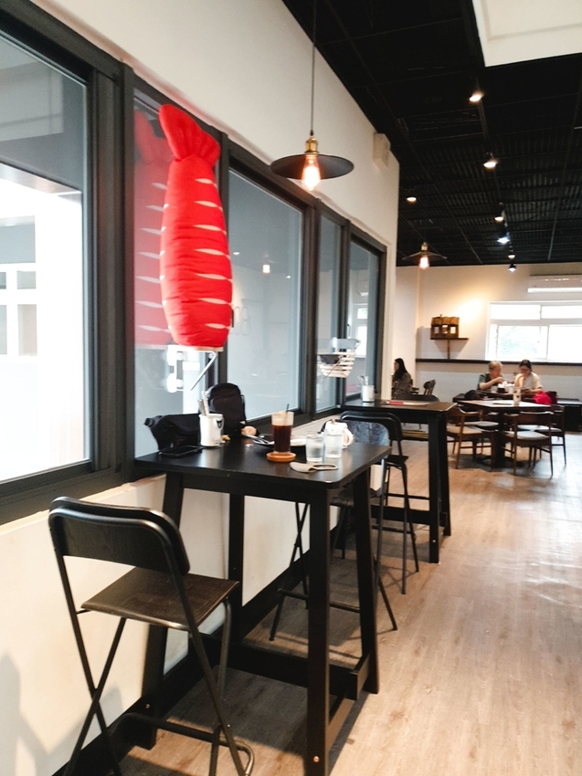 【新北.五股】觀音山硬漢嶺+bobo豹豹咖啡森林館內有多隻店貓