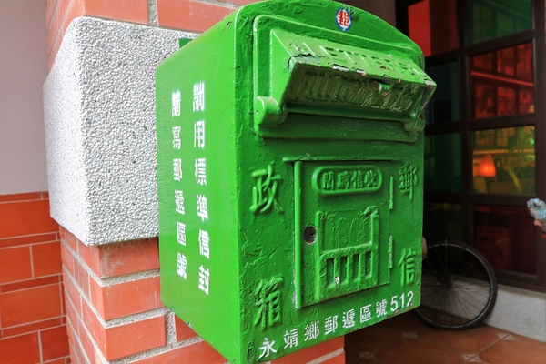 鹿港童年往事之懷舊柑仔店：【彰化鹿港景點)】童年往事莊園民宿~50-60年代復古餐廳，懷舊莊園民宿 回味童趣，滿滿兒時回憶