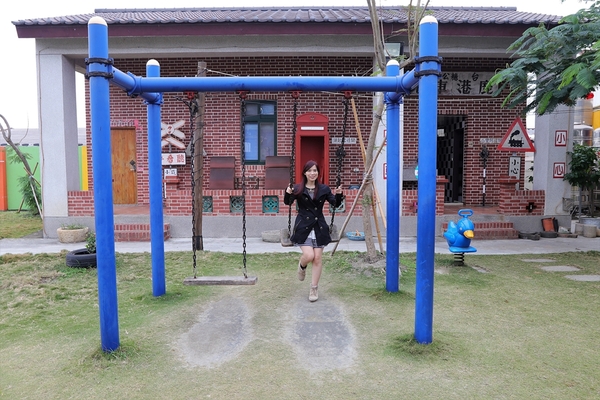 鹿港童年往事之懷舊柑仔店：【彰化鹿港景點)】童年往事莊園民宿~50-60年代復古餐廳，懷舊莊園民宿 回味童趣，滿滿兒時回憶