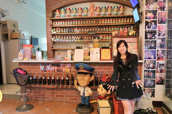 鹿港童年往事之懷舊柑仔店：【彰化鹿港景點)】童年往事莊園民宿~50-60年代復古餐廳，懷舊莊園民宿 回味童趣，滿滿兒時回憶