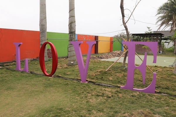 鹿港童年往事之懷舊柑仔店：【彰化鹿港景點)】童年往事莊園民宿~50-60年代復古餐廳，懷舊莊園民宿 回味童趣，滿滿兒時回憶