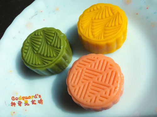 (體驗)[宅配] 酒味不明顯、倒是栗子酥很喜歡<3 金格中秋 月餅調酒禮盒