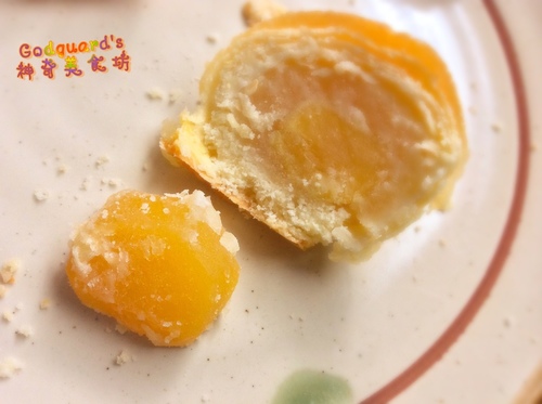 (體驗)[宅配] 酒味不明顯、倒是栗子酥很喜歡<3 金格中秋 月餅調酒禮盒