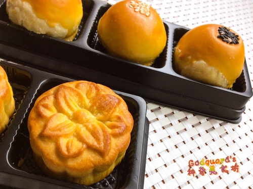 (體驗)[宅配] 酒味不明顯、倒是栗子酥很喜歡<3 金格中秋 月餅調酒禮盒