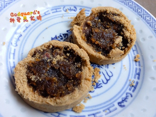 (體驗)[宅配] 酒味不明顯、倒是栗子酥很喜歡<3 金格中秋 月餅調酒禮盒