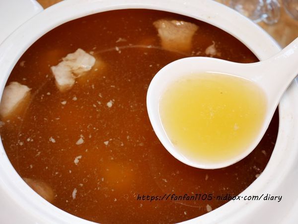 【台北景點】陽明山菁山遊憩區 #溫泉小木屋 #雲起軒 #母親節桌菜 #下午茶 #景觀餐廳 #台北住宿 (46).JPG