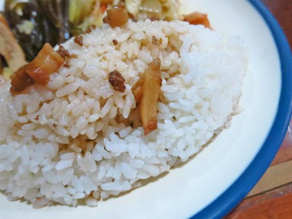 【台北美食】玉林雞腿大王-隱身在西門町的70年老店