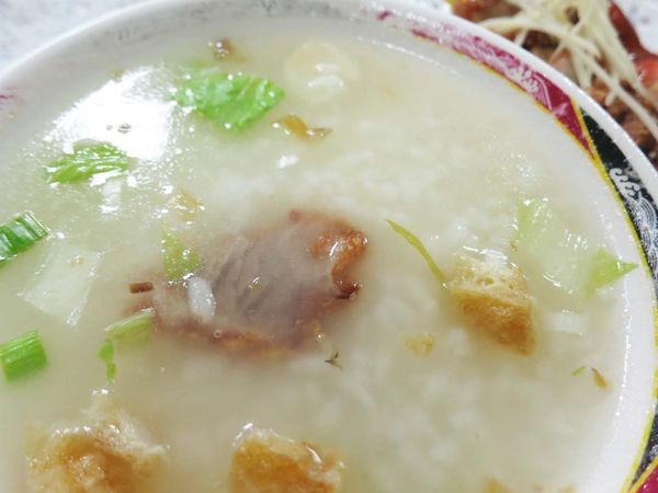 【台北美食】老艋舺鹹粥店-在地知名的60年老店