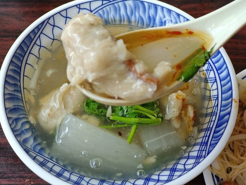 【台北.萬華】中式早餐正老牌魷魚平飄香一甲子。魷魚羹+炒米粉濃厚的古早味