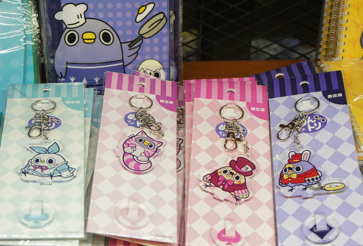 懶得鳥你x賤萌熊聯名快閃店-華山文創園區限定展出!IG必拍~人人搶戴的賤萌熊頭套 - 美食好芃友