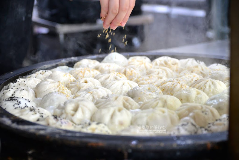 內湖黃家班脆皮水煎包-內湖科學園區13年水煎包老店,人氣排隊銅板美食