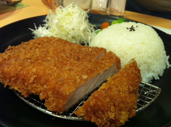 魔法咖哩(內湖店)：我愛吃咖哩~吃得很過癮~