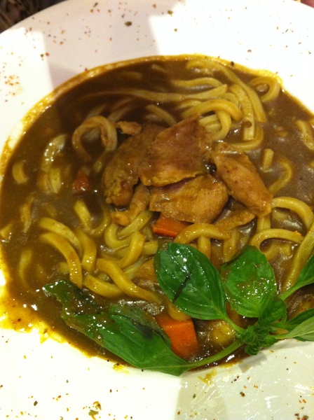 魔法咖哩(內湖店)：我愛吃咖哩~吃得很過癮~