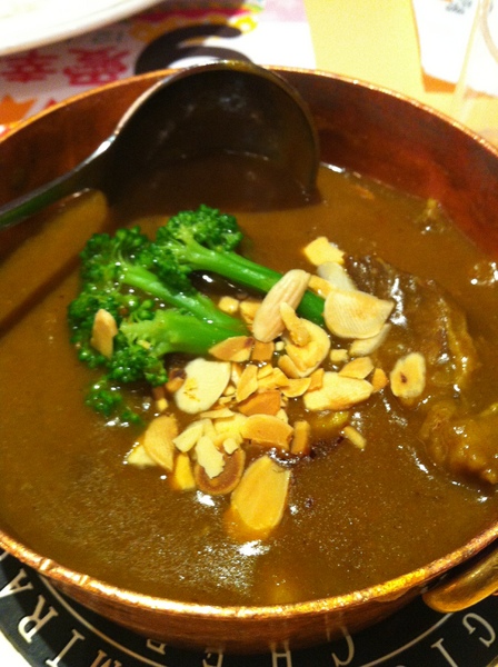 魔法咖哩(內湖店)：我愛吃咖哩~吃得很過癮~